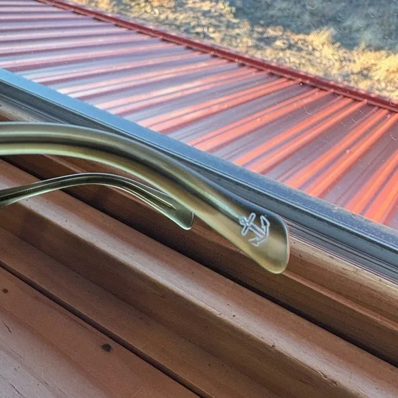 Tres Noir Clear Eyeglasses with 2 Cases - Picture 5 of 9